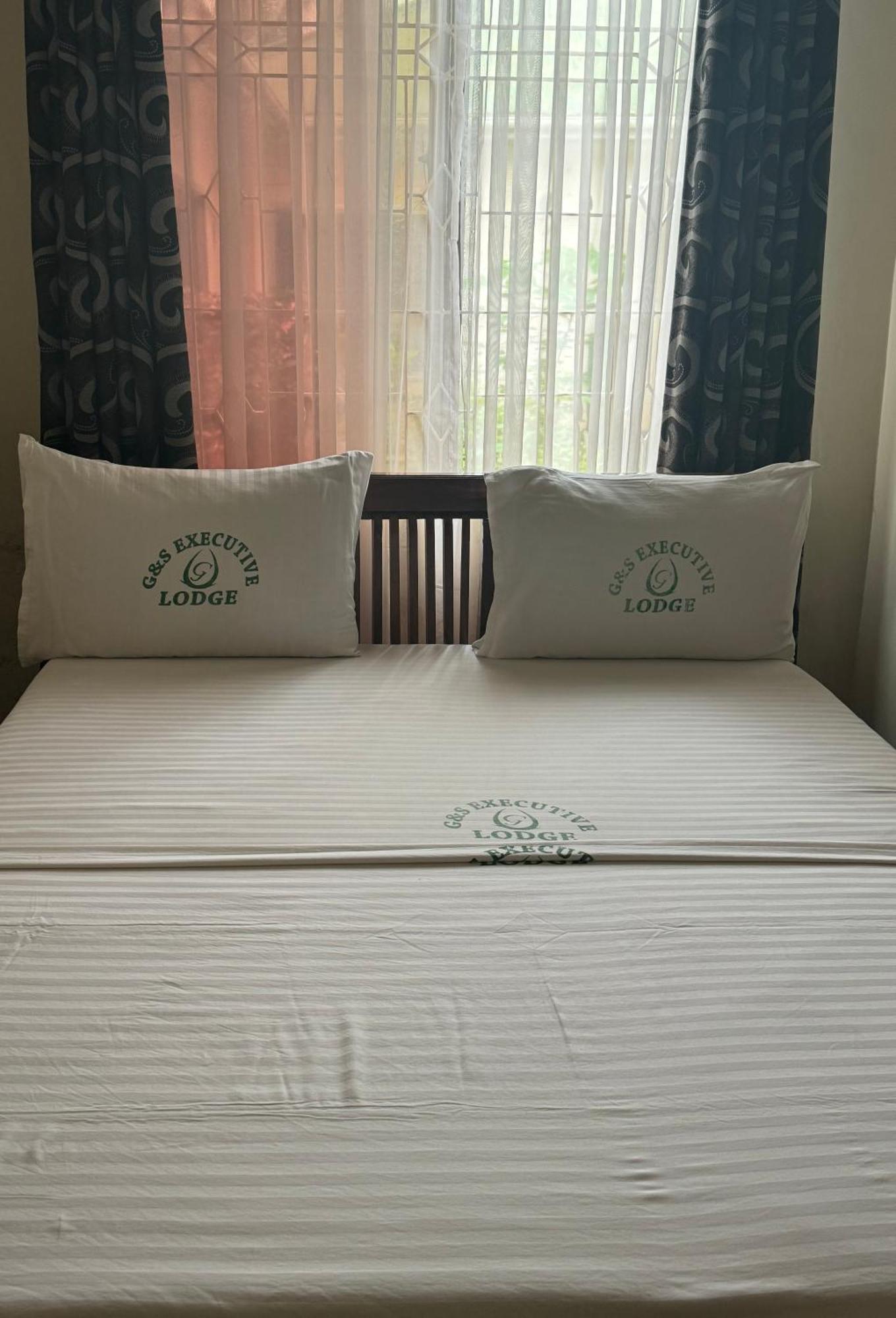 دار السلام G & S Executive Lodge المظهر الخارجي الصورة